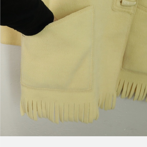 Linda Lundstrom Coat 12 Cream Fleece Fringe Scarf Collar Pockets Toggle Button - Picture 3 of 16